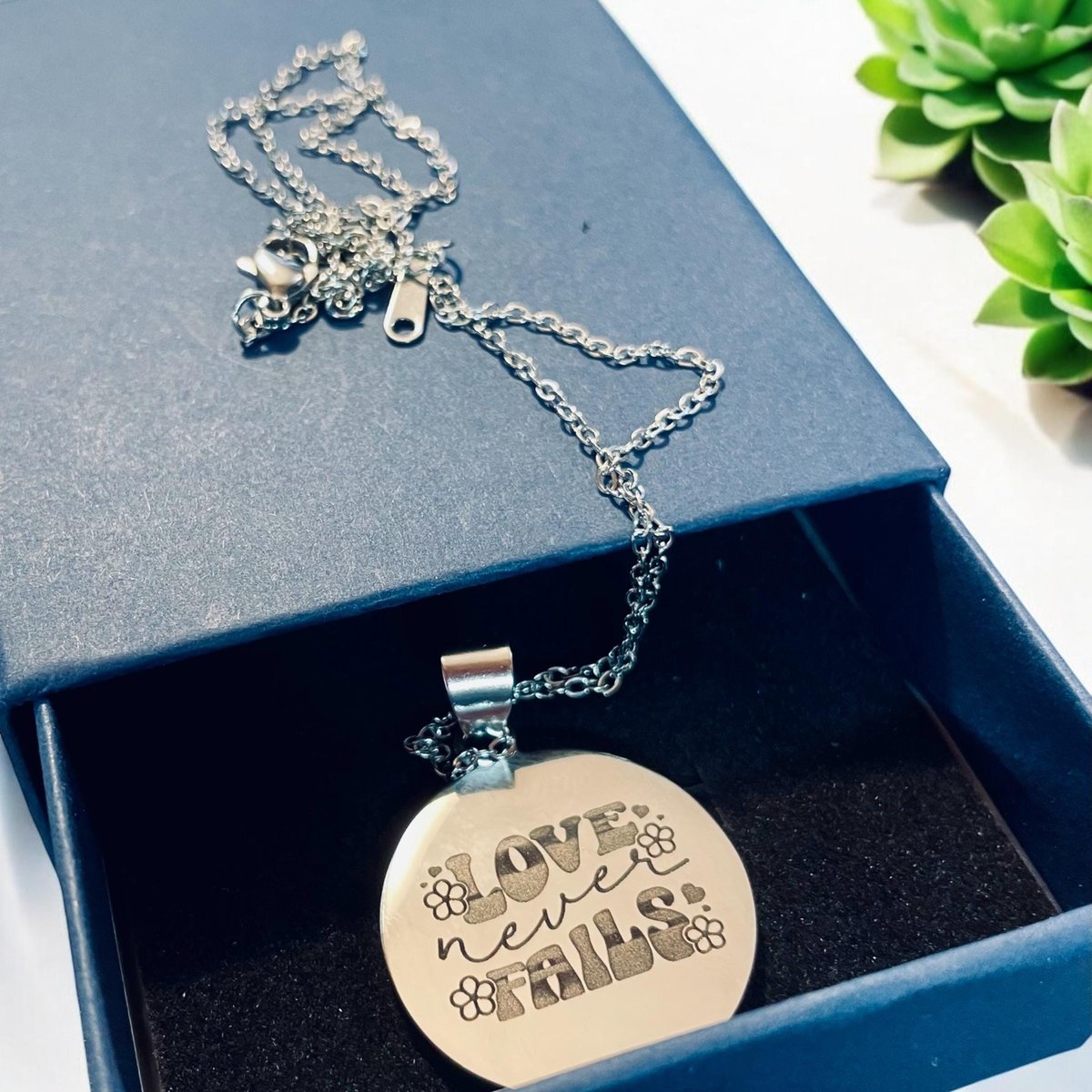 Custom Round Engraved Women's Necklace Stainless Steel Jewelry Gift for Her Daughter Mom Girlfriend Love Never Fails Boho