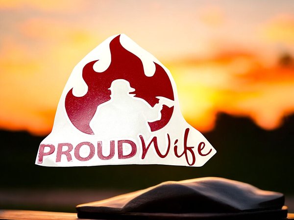 Proud Fireman Wife Red Vinyl Custom Decal Laptop Cup Auto Window
